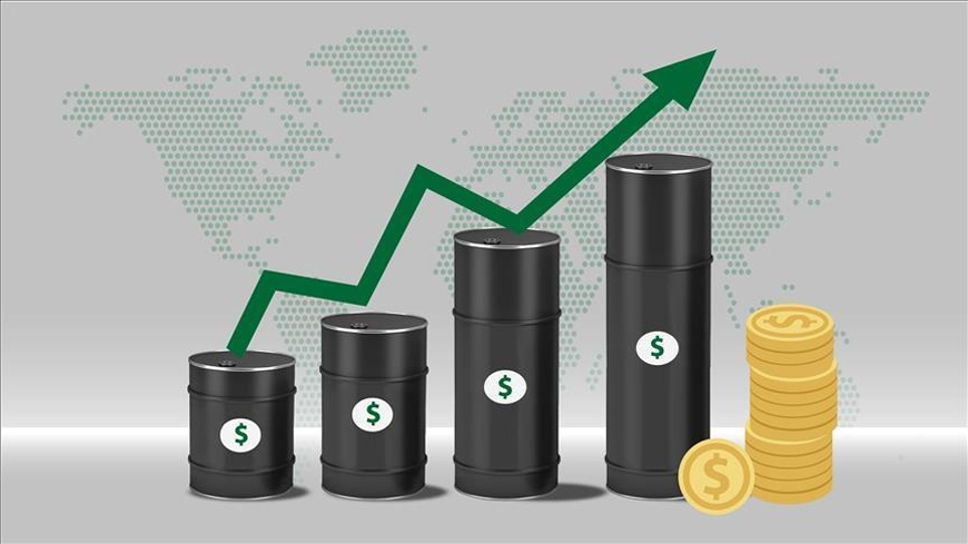 Giá xăng dầu hôm nay (8-9): Giá dầu thế giới tăng lên mức cao nhất trong 6 tuần